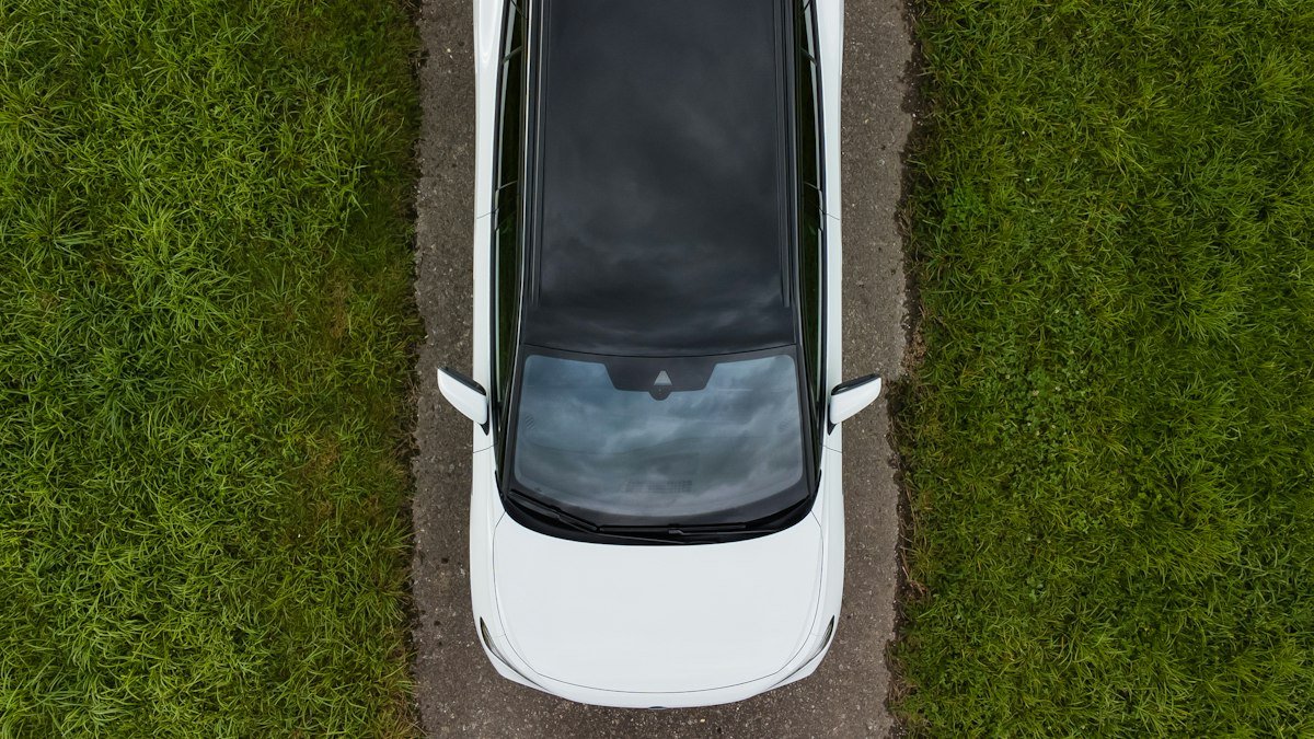 Sunroof'lu İkinci El Araç Alırken Su Sızıntısı ve Mekanizma Nasıl Kontrol Edilir?