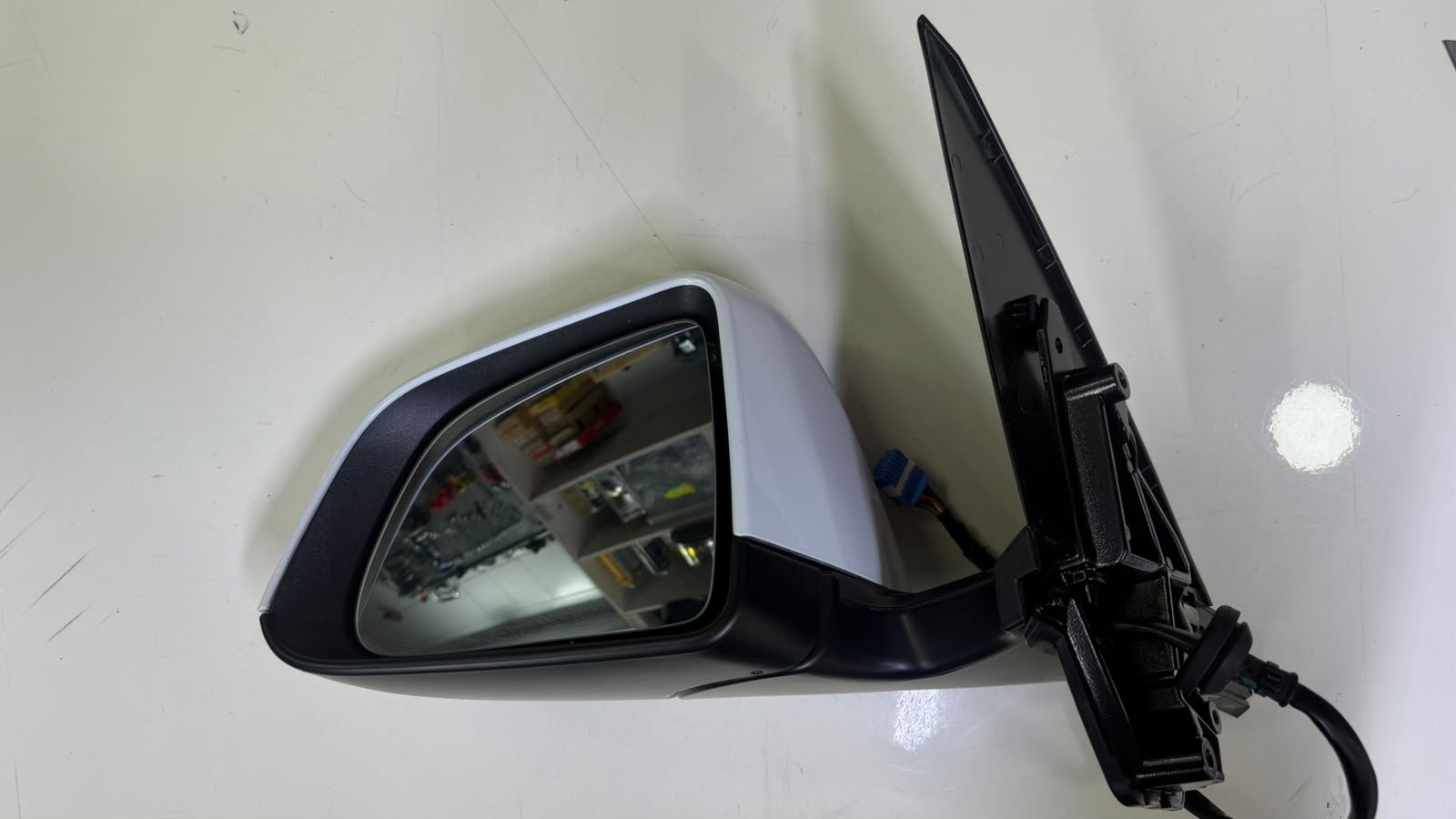TESLA MODEL Y SOL ORJ OTOMATİK KATLANIR ORJİNAL SIFIR AYNA