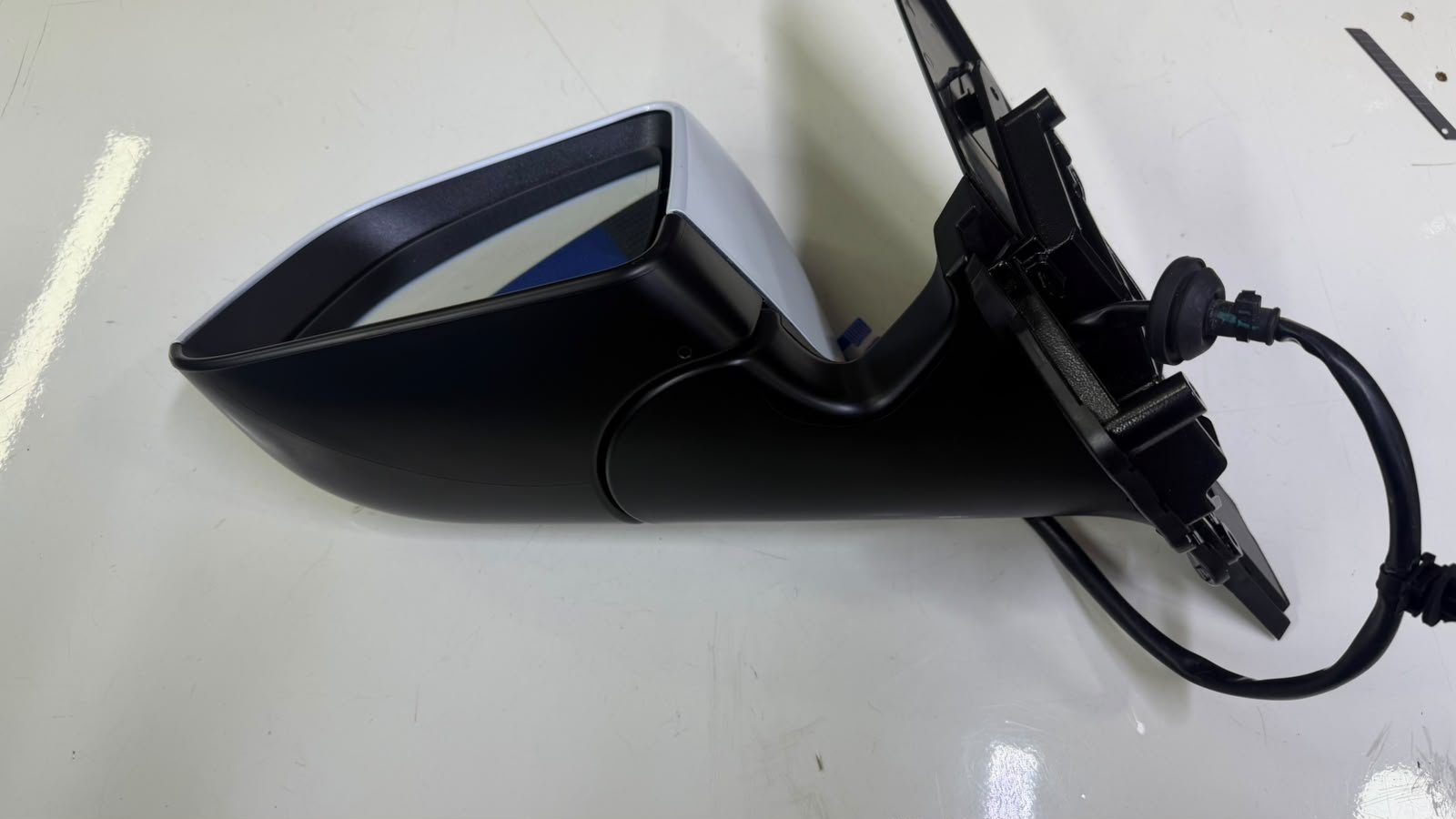 TESLA MODEL Y SOL ORJ OTOMATİK KATLANIR ORJİNAL SIFIR AYNA