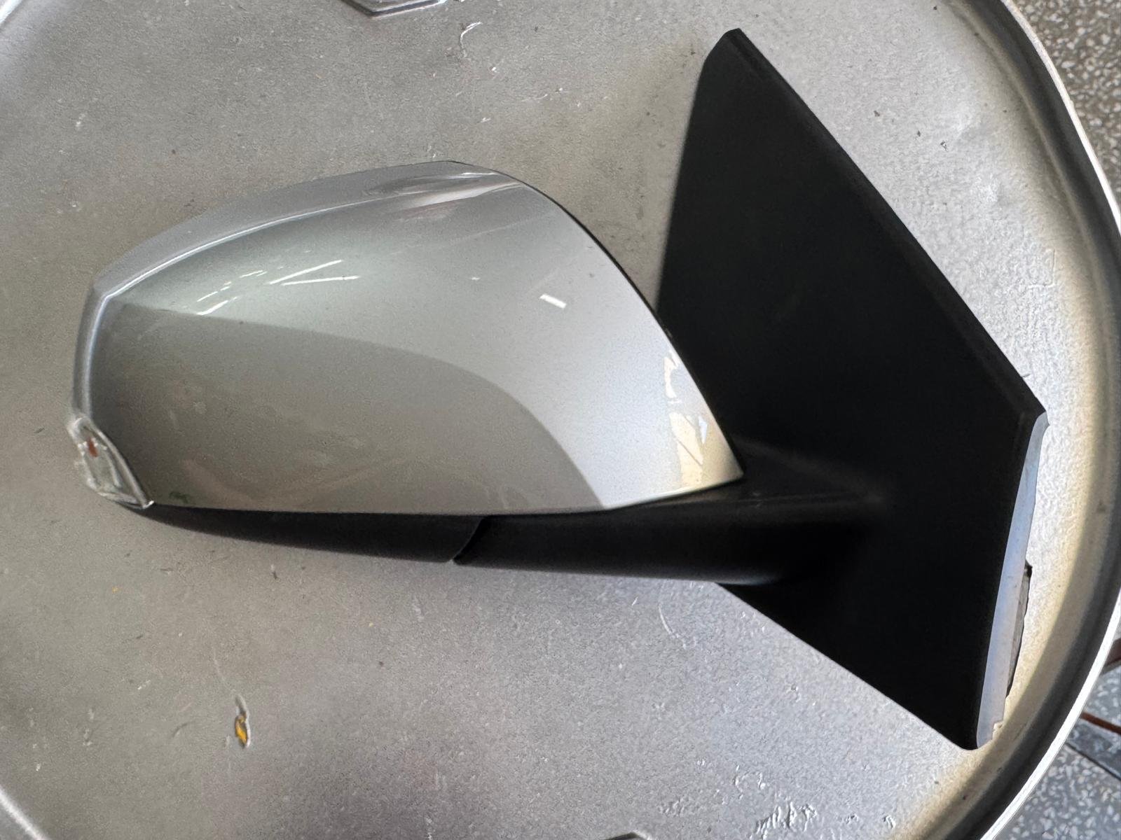 RENAULT FLUANCE SAĞ ORJİNAL ÇIKMA AYNA - 7701937