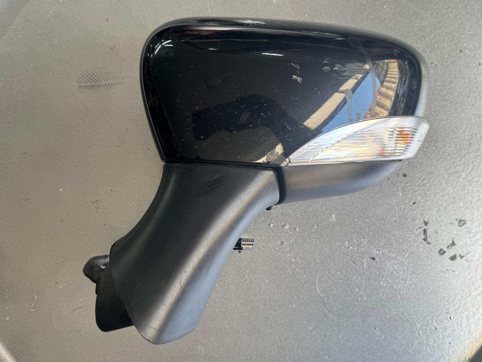 RENAULT CLİO 4 SOL ORJİNAL ÇIKMA AYNA - 963022031R