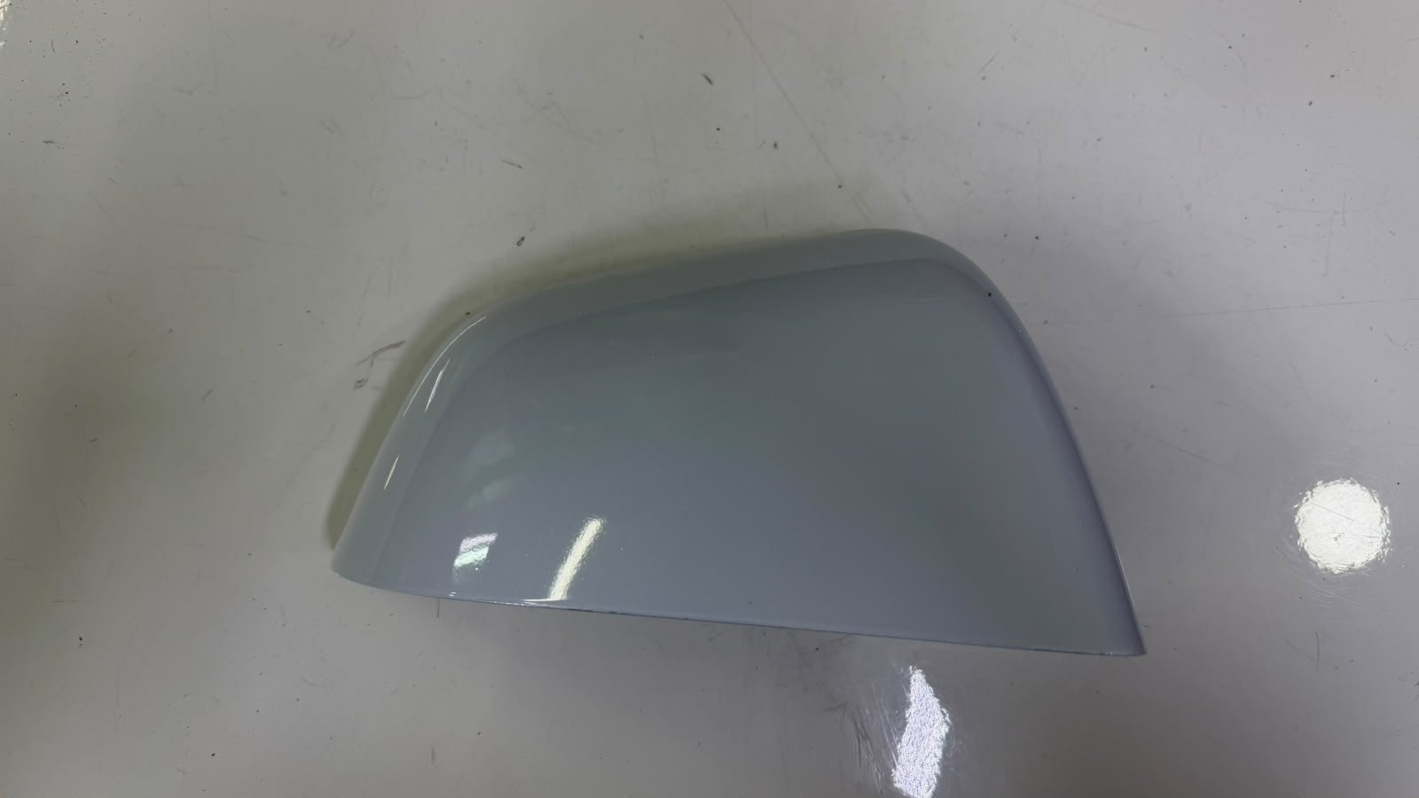 TESLA MODEL Y SOL AYNA KAPAĞI SEDEF BAYAZLI SIFIR