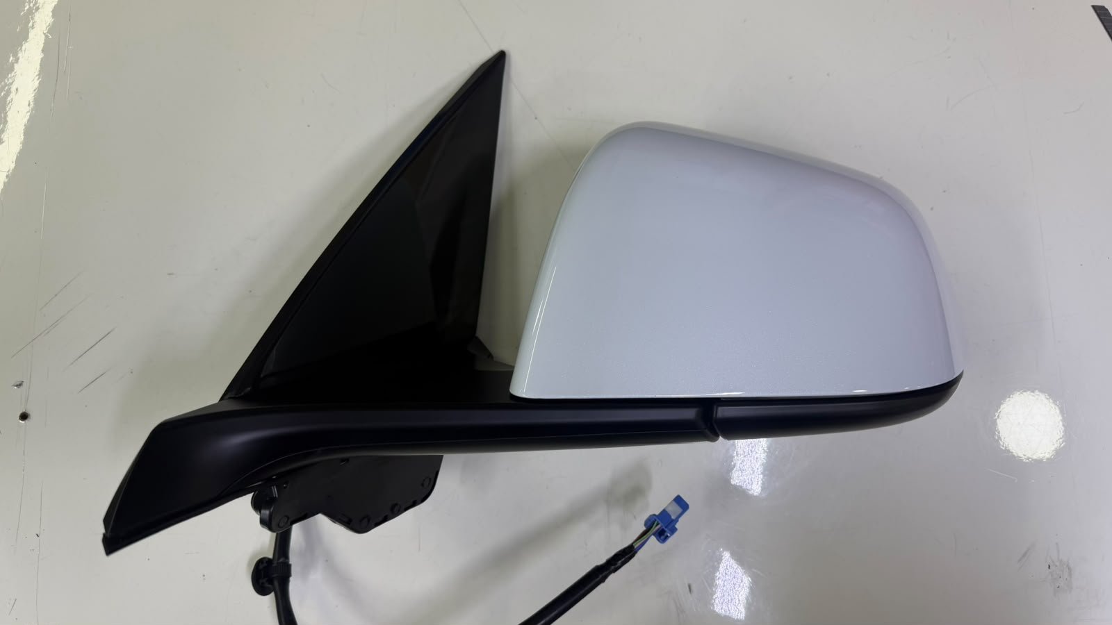 TESLA MODEL Y SOL ORJ OTOMATİK KATLANIR ORJİNAL SIFIR AYNA