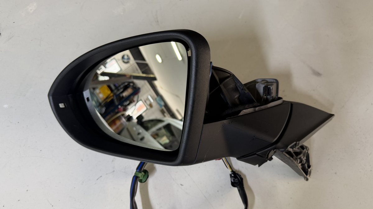 Volkswagen Golf 7 Sol Elektrikli Isıtmalı Orijinal Ayna Gövdesi
