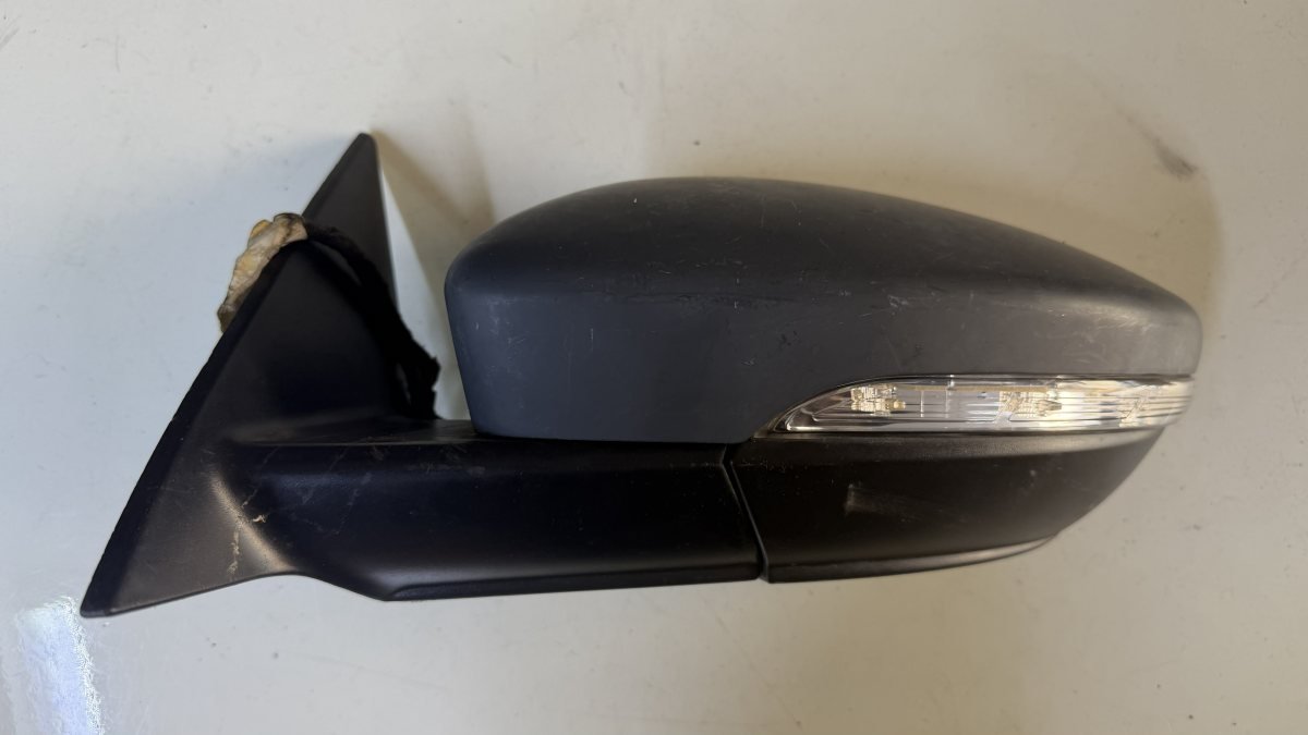 Volkswagen Jetta Sol Orijinal Çıkma Ayna
