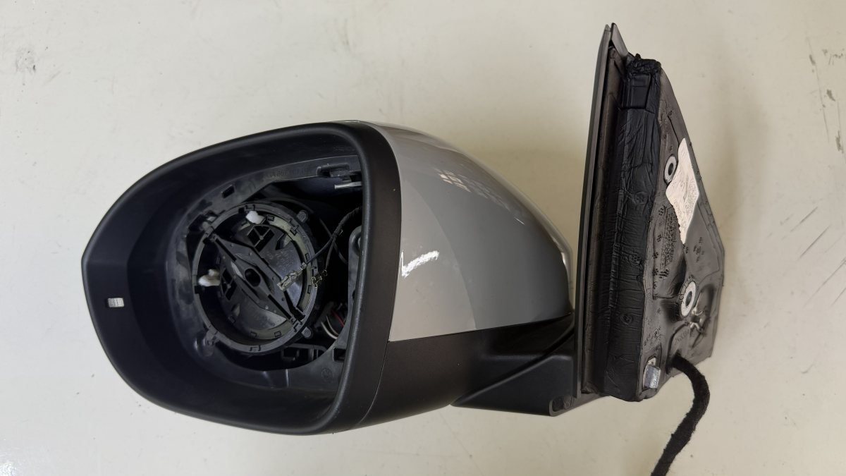 Volkswagen Taigo Sol Otomatik Katlanır Orijinal Ayna – Kirli Beyaz